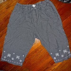 Fashion bug gingham capris